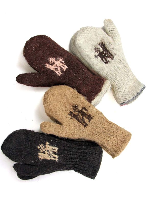 Peruvian alpaca gloves