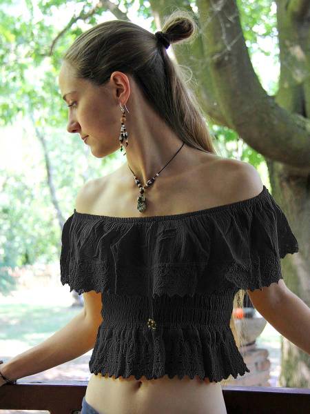 Off-the-shoulder boho top Alma